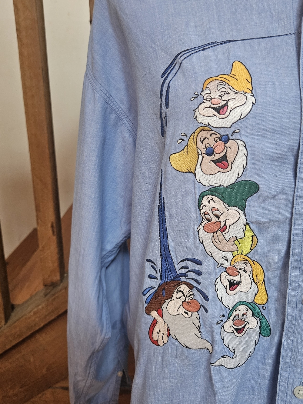 Vintage 1990 Disney Light Blue Button-Down Shirt with Seven Dwarfs Embroidery - Picture 3 of 13